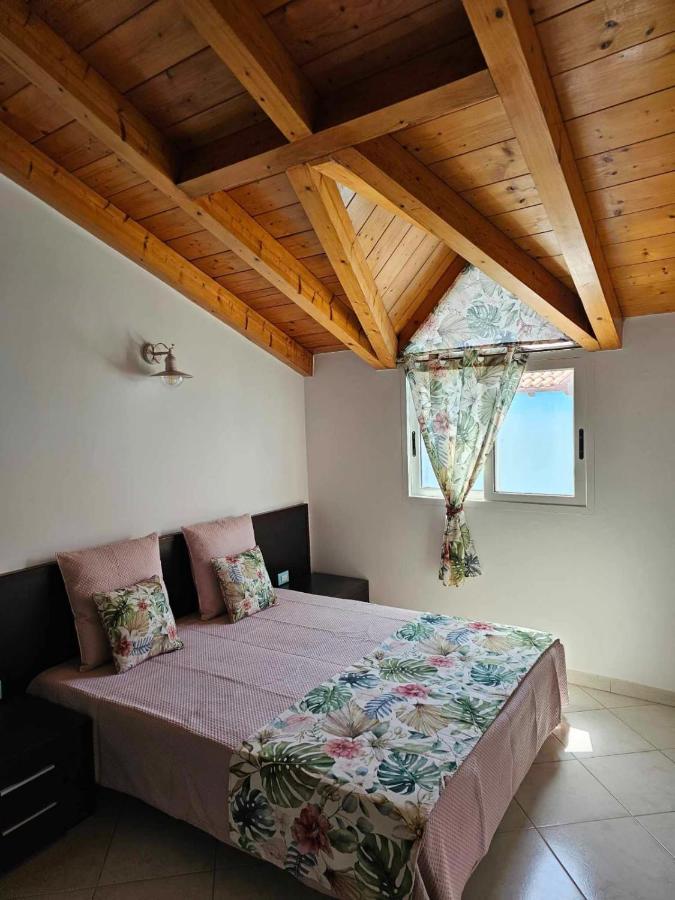Soleil Beach House Santa Maria Bagian luar foto